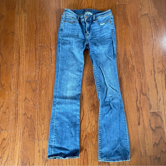 Abercrombie & Fitch Denim - Abercrombie & Fitch Harper Low Rise Skinny Boot Jeans Size 26/2 Short Inseam